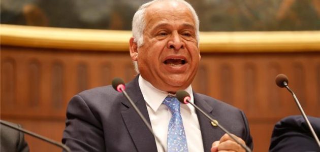 رئيس سموحة يوضح حقيقة اشتراط موافقة الأهلي لشراء حسام حسن نهائيًا